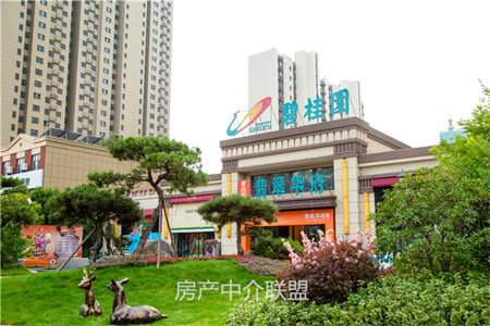 御泉龙庭3室2厅2卫55万包过户120m2出售